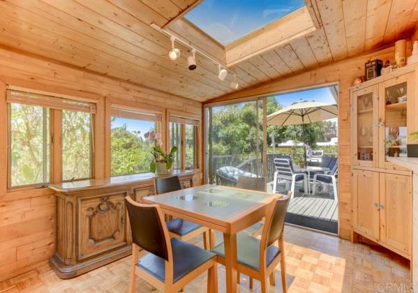 735 Cedros, Solana Beach, California, United States 92075, 2 Bedrooms Bedrooms, ,For sale,Cedros,200033757