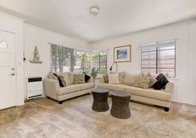 735 Cedros, Solana Beach, California, United States 92075, 2 Bedrooms Bedrooms, ,For sale,Cedros,200033757