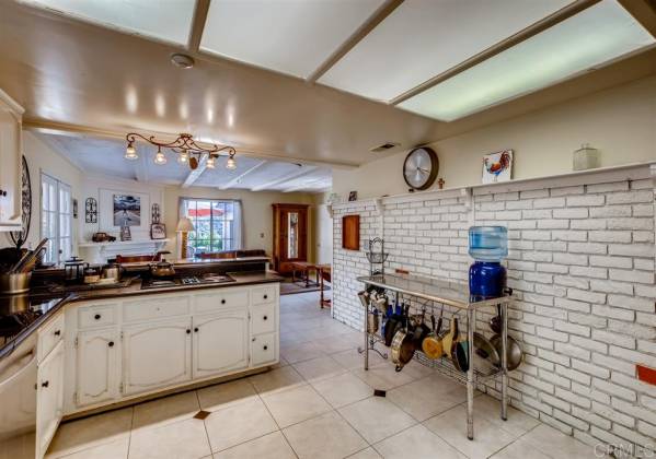 1755 Elevado Road, Vista, California, United States 92084, 3 Bedrooms Bedrooms, ,1 BathroomBathrooms,For sale,Elevado Road,200039639