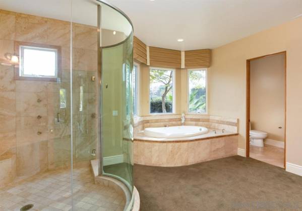 13772 Paseo Valle Alto, Poway, California, United States 92064, 6 Bedrooms Bedrooms, ,For sale,Paseo Valle Alto,200033804