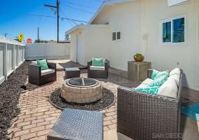 552 Emory St, Imperial Beach, California, United States 91932, 3 Bedrooms Bedrooms, ,For sale,Emory St,200045064