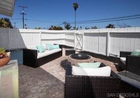 552 Emory St, Imperial Beach, California, United States 91932, 3 Bedrooms Bedrooms, ,For sale,Emory St,200045064