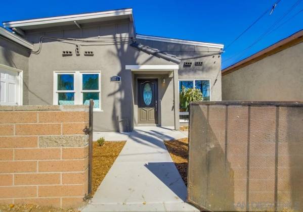 1023 D Ave, National City, California, United States 91950, 2 Bedrooms Bedrooms, ,For sale,D Ave,200045365