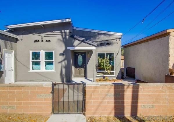 1023 D Ave, National City, California, United States 91950, 2 Bedrooms Bedrooms, ,For sale,D Ave,200045365