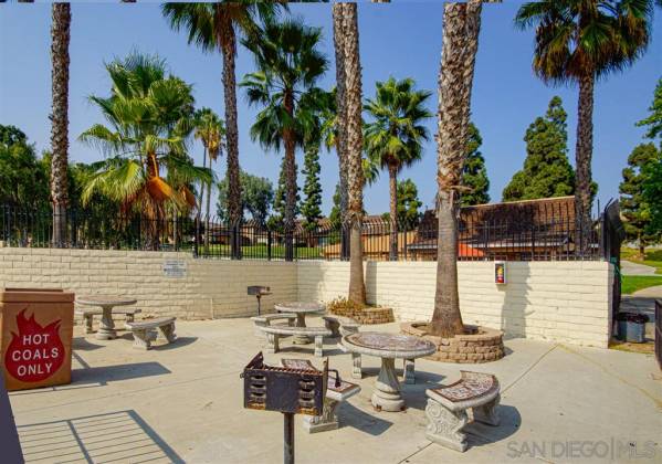 6524 Omega Dr, San Diego, California, United States 92139, 2 Bedrooms Bedrooms, ,1 BathroomBathrooms,For sale,Omega Dr,200045662