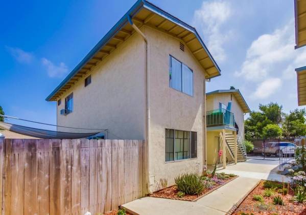 1164-66 Ivy Lane, Imperial Beach, California, United States 91932, 4 Bedrooms Bedrooms, ,For sale,Ivy Lane,200038610