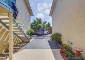 1164-66 Ivy Lane, Imperial Beach, California, United States 91932, 4 Bedrooms Bedrooms, ,For sale,Ivy Lane,200038610