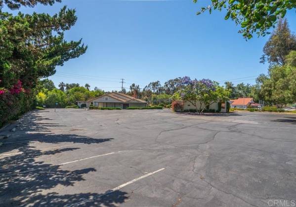 1109 Fallbrook Street, Fallbrook, California, United States 92028, 2 Bedrooms Bedrooms, ,For sale,Fallbrook Street,200031954