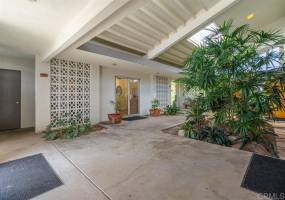 1109 Fallbrook Street, Fallbrook, California, United States 92028, 2 Bedrooms Bedrooms, ,For sale,Fallbrook Street,200031954