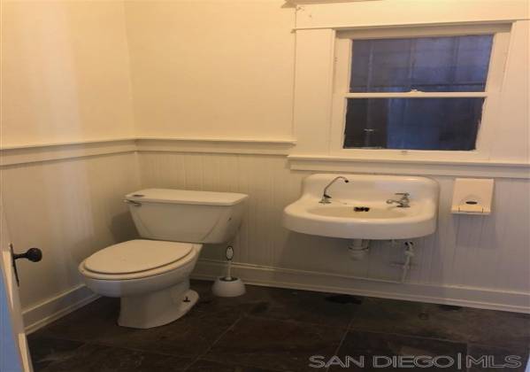 579 Main St., Ramona, California, United States 92065, 1 Bedroom Bedrooms, ,For sale,Main St.,200034065