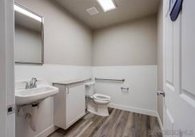 700 Townsite Drive, Vista, California, United States 92084, 1 Bedroom Bedrooms, ,For sale,Townsite Drive,200039752